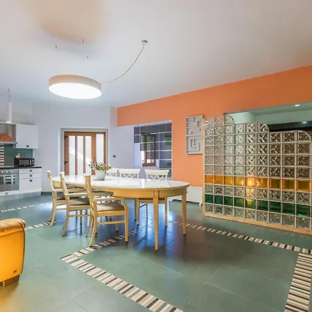 Villa Rosa *