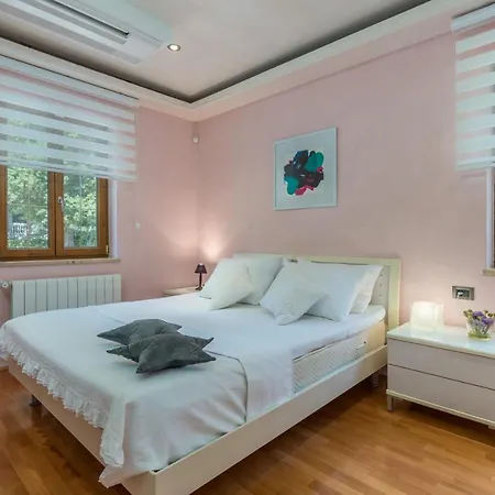 Villa Rosa Labin (Istria)
